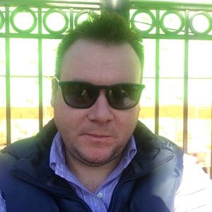 Meet your Posher, Tom